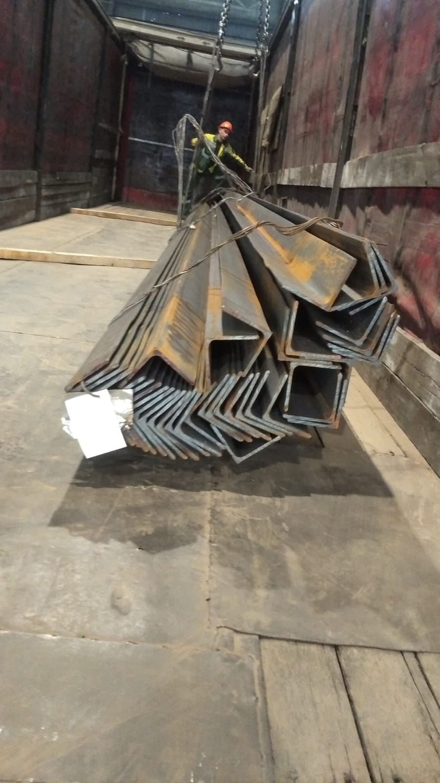 Уголок 100х100х8 ст3 дл 12000 мм