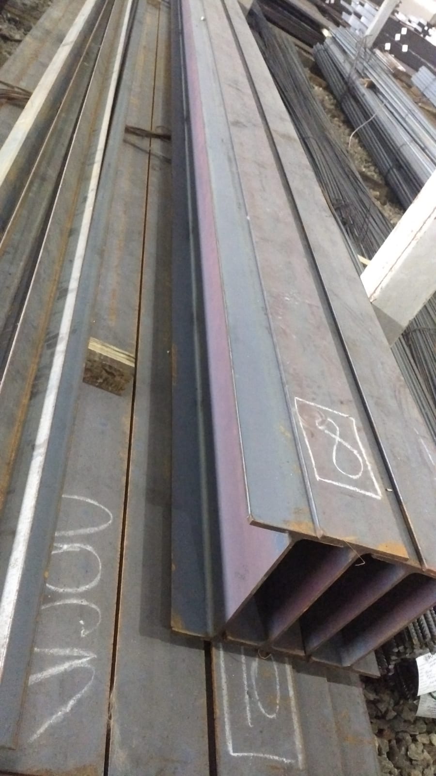 Балка низколегированная 12 Б1